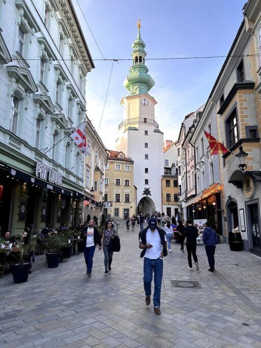 Luxurious And Royal In The Old Town Appartamento