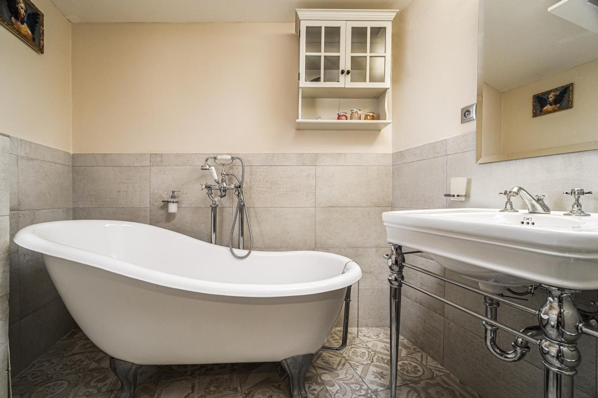 Luxurious And Royal In The Old Town Appartamento Bratislava