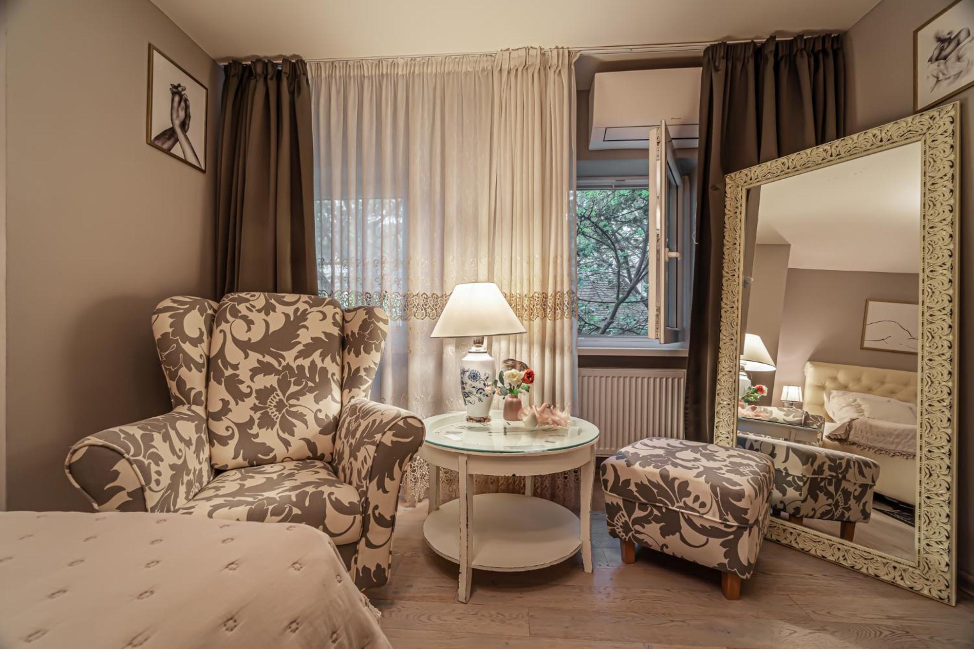 Appartamento Luxurious And Royal In The Old Town *